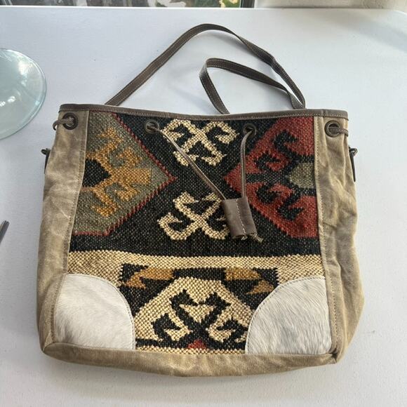 OHLAY Handbags - OHLAY Bucket Bag Milano Espec Drawstring Hair-On Genuine Leather Aztec Rug Woven